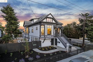 2602 Adeline St, Oakland, CA 94607