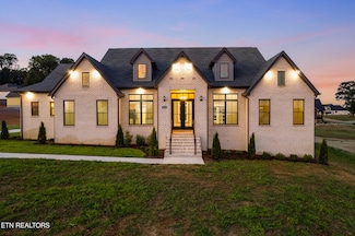 1014 Herbert Dr, Greenback, TN 37742