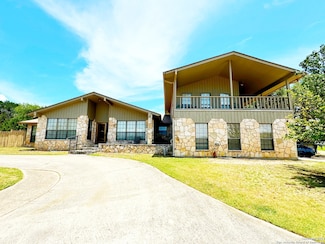 133 Deer Haven Ln, Kerrville, TX 78028