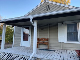 621 N Cleveland Ave, Sand Springs, OK 74063