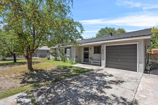 275 Vista Larga SW, Los Lunas, NM 87031