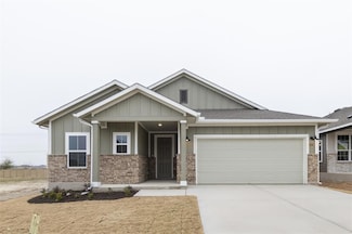 116 Outlaw Dr, Jarrell, TX 76537