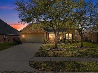 3410 Monarch Meadow Ln, Pearland, TX 77581