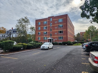 125 Pleasant St Unit 203, Arlington, MA 02476
