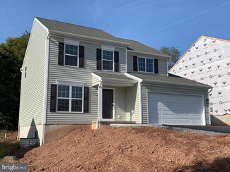 703 Greenwood Ave, Mohnton, PA 19540