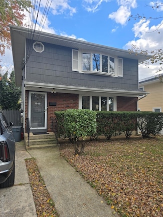1010 Hempstead Ave, West Hempstead, NY 11552