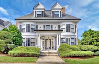 65 Elm St, Malden, MA 02148