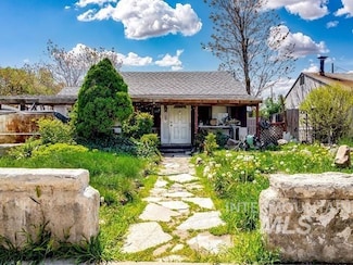 3009 W Woodlawn Ave, Boise, ID 83702