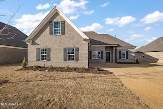 2136 Julianna Dr, Southaven, MS 38672