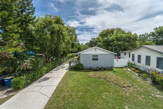 1035 N Madison Ave, Clearwater, FL 33755