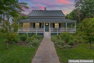 41 2nd St, Hallowell, ME 04347