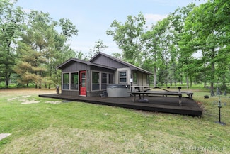 9228 S Star Lake Dr, Baldwin, MI 49304