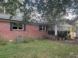 101 Terry Ave, Brewton, AL 36426