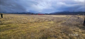 1035 Hyampom Rd, Hayfork, CA 96041