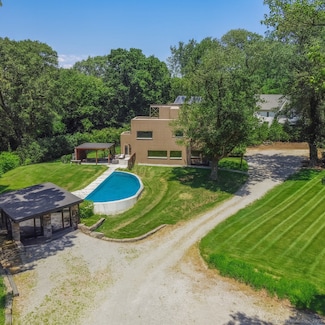 118 Roseville Rd, Westport, CT 06880
