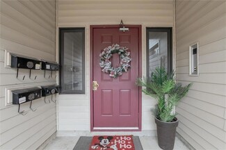 12300 E 43rd St S Unit 4, Independence, MO 64055