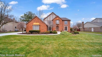 404 Shellbourne Dr, Rochester Hills, MI 48309
