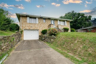 48 Country Club Rd, Washington, PA 15301