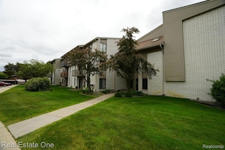 32013 W 12 Mile Rd Unit 306, Farmington Hills, MI 48334