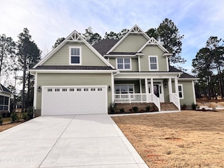 517 Pommel Ln, Southern Pines, NC 28387