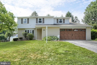 55 Old Pioneer Rd, Camp Hill, PA 17011
