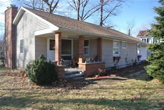 2978 Lockport Olcott Rd, Newfane, NY 14108