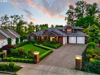 613 Shoreline Way, Eugene, OR 97401