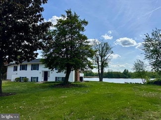 1924 Hidden Point Rd, Annapolis, MD 21409