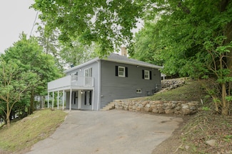59 Fairfax St, Waterbury, CT 06704