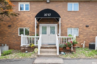 3717 35th St, Moline, IL 61265