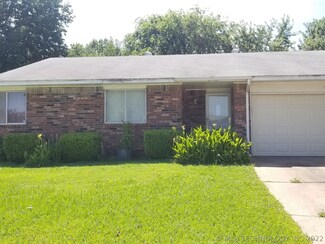 1686 S Pecan Ave, Broken Arrow, OK 74012