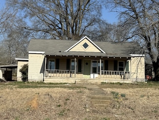 151 Old Jackson Hwy, Leoma, TN 38468