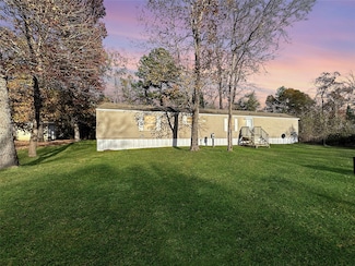 151 Water Oak Dr, Pointblank, TX 77364