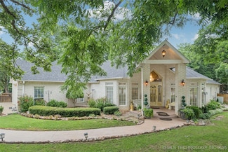 3725 Maple Dr, Sand Springs, OK 74063
