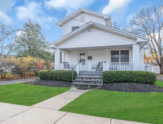 18 Wyckoff St, Deal, NJ 07723
