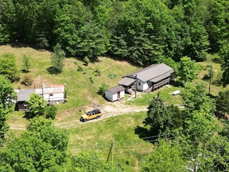 874 Cox Fork Rd, Gandeeville, WV 25243
