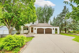 1575 17th St NW, New Brighton, MN 55112