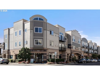 15320 NW Central Dr Unit 222, Portland, OR 97229