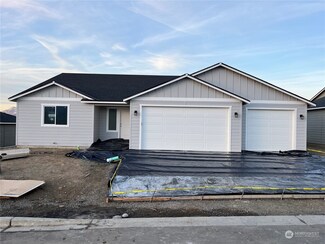 2367 3rd St SE, East Wenatchee, WA 98802