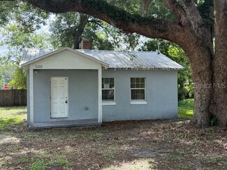 1215 NW 12th Ave, Ocala, FL 34475