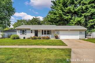 3639 Grant St, Hudsonville, MI 49426