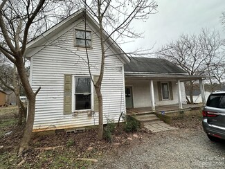 344 N Main St, Mooresboro, NC 28114