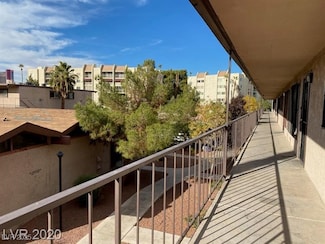 625 S Royal Crest Cir Unit 8, Las Vegas, NV 89169