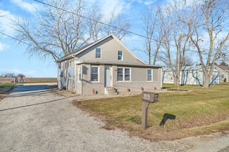 111 N Reiter St, Benson, IL 61516