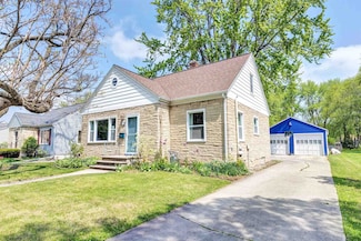 1345 Grignon St, Green Bay, WI 54301