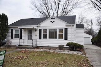 1832 Cherokee Rd, Fort Wayne, IN 46808