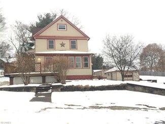 603 Portage St, Barberton, OH 44203