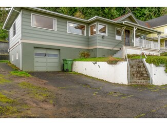 233 SW 4th St, Clatskanie, OR 97016