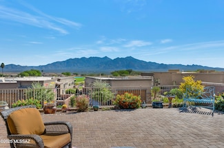 5847 Waynes Way, Green Valley, AZ 85622