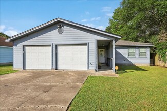 3848 Taft Ave, Groves, TX 77619